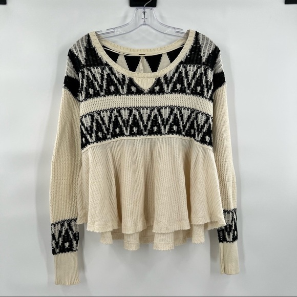 Free People white black flare hem sweater size XS - Picture 1 of 10